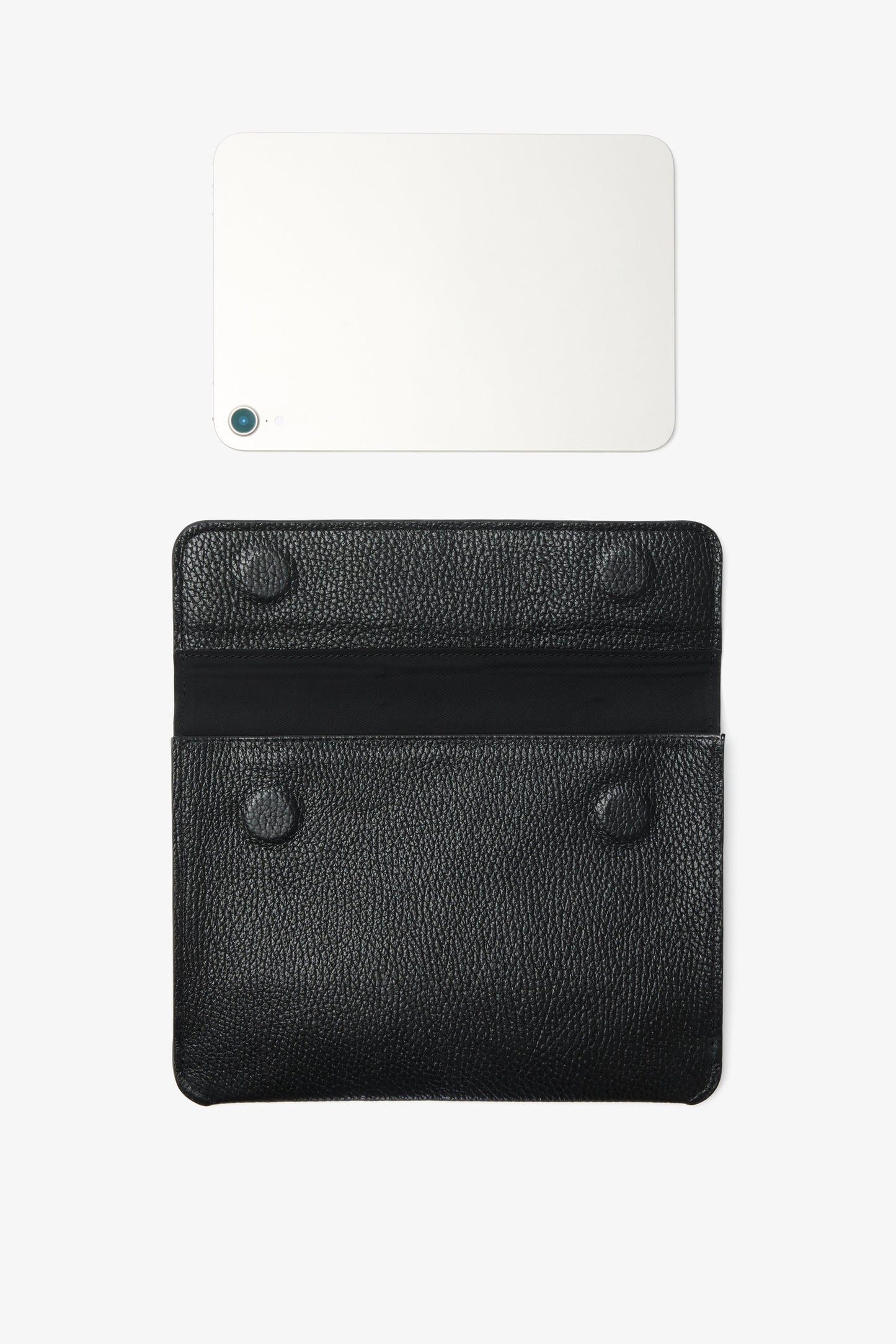 Zoe Convertible Pouch