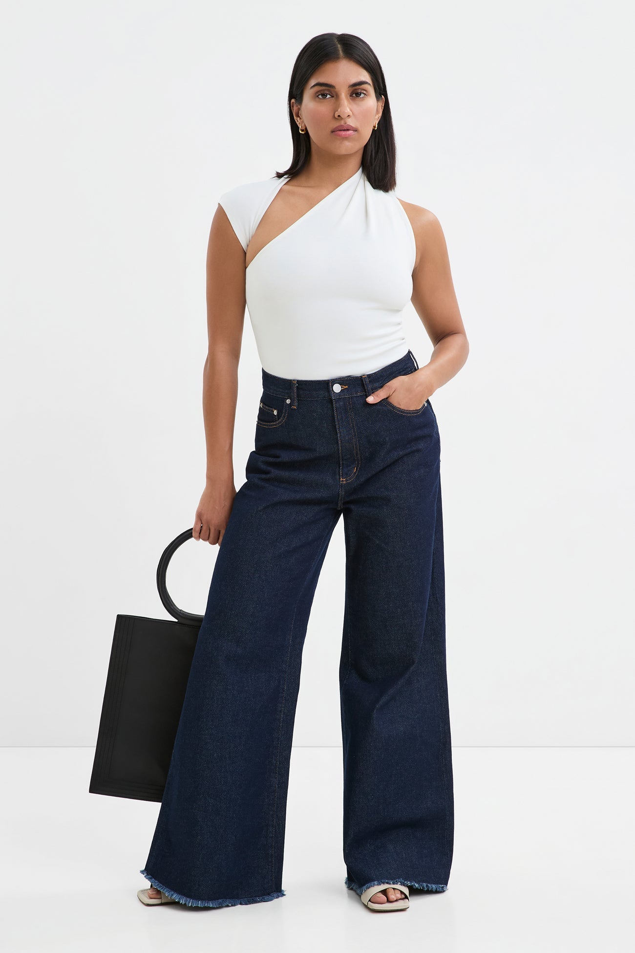 Manhattan Sleeveless Top