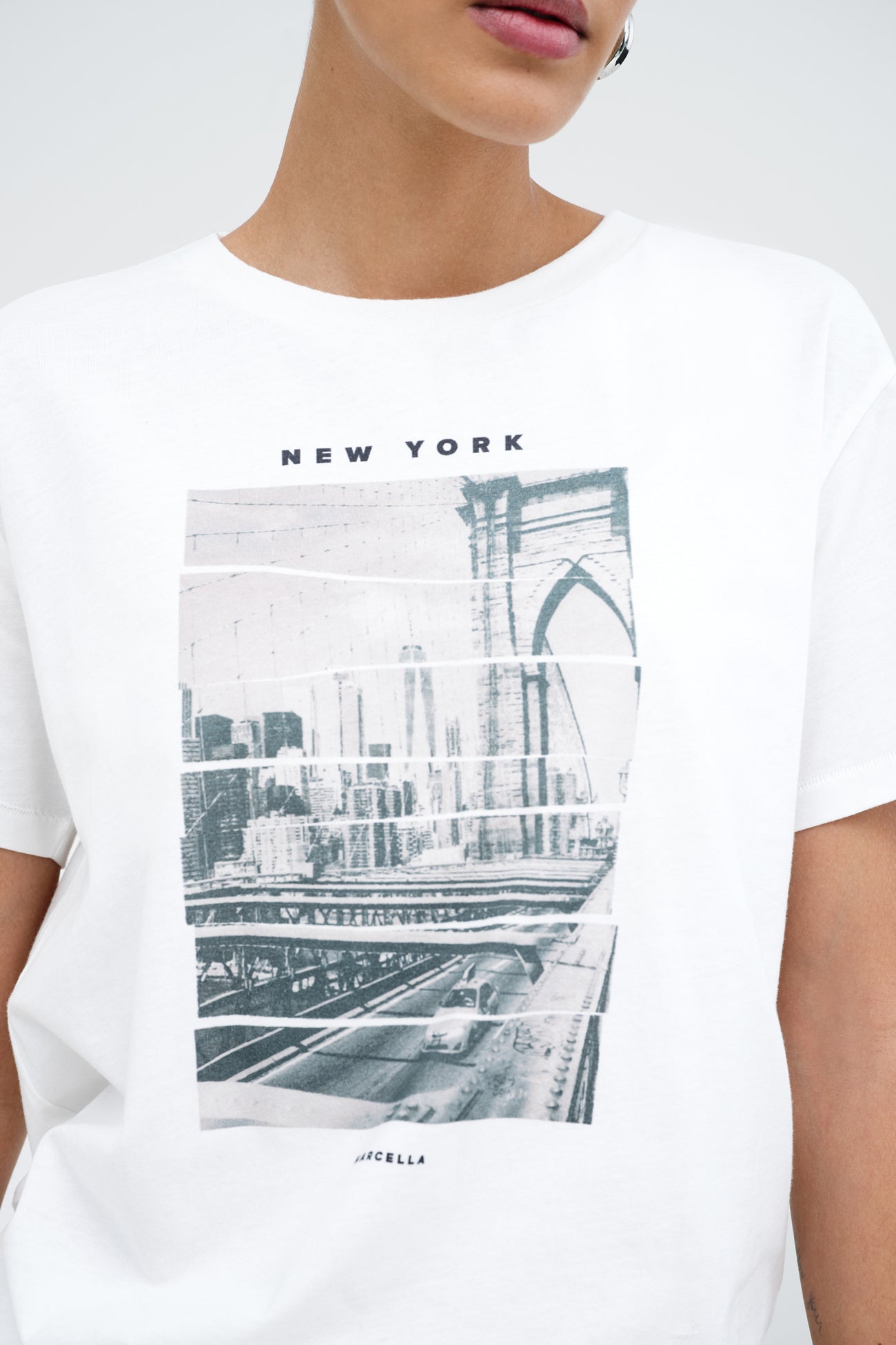 Brooklyn Bridge Graphic Tee
