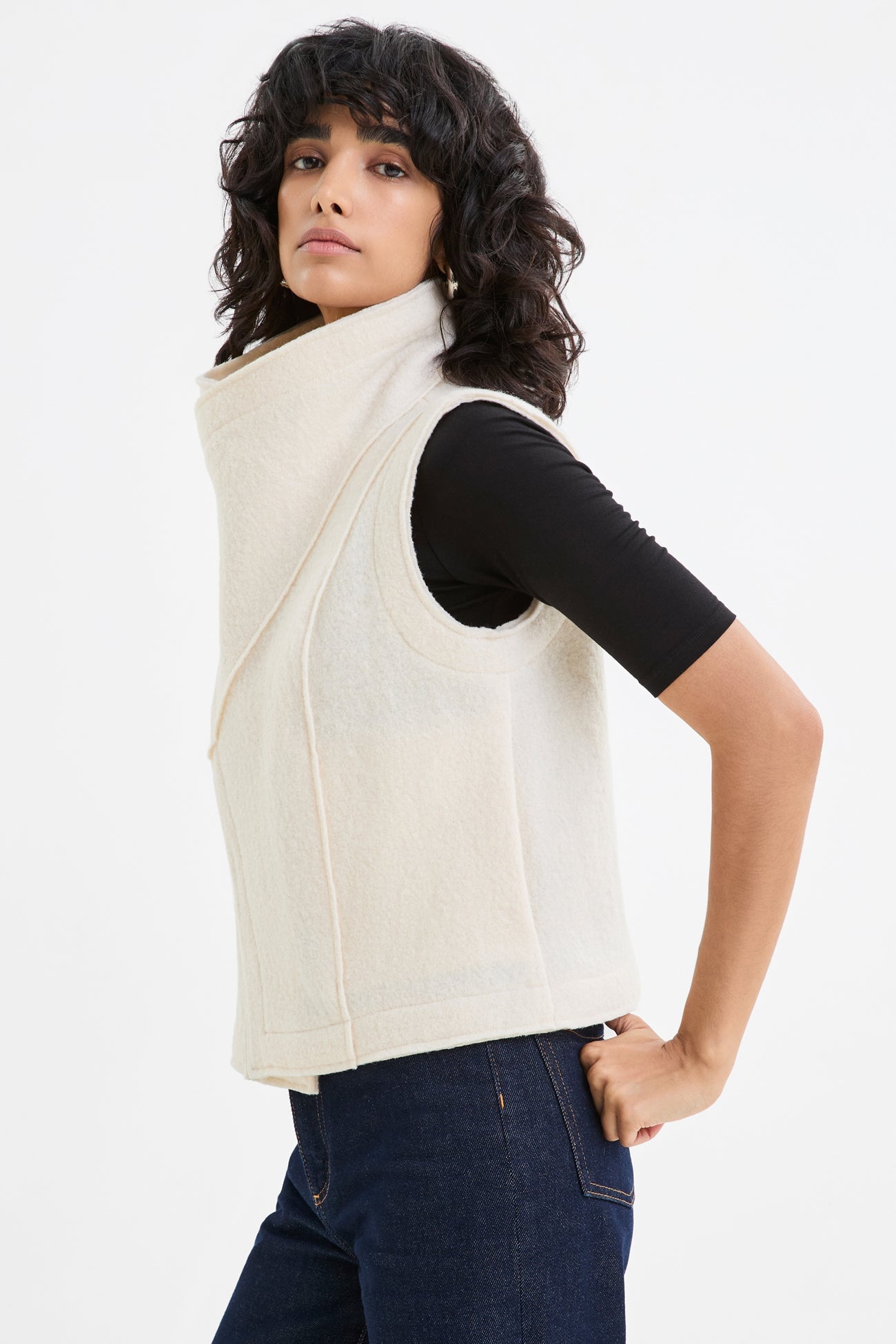 Hanora Vest